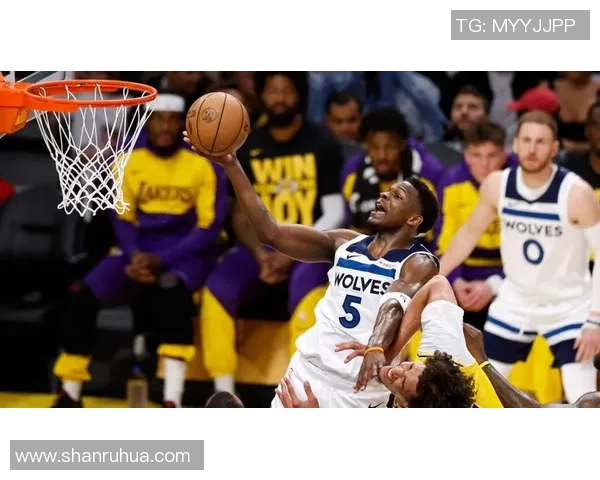 2019年1月25日森林狼与湖人激战回顾精彩瞬间与球员表现分析